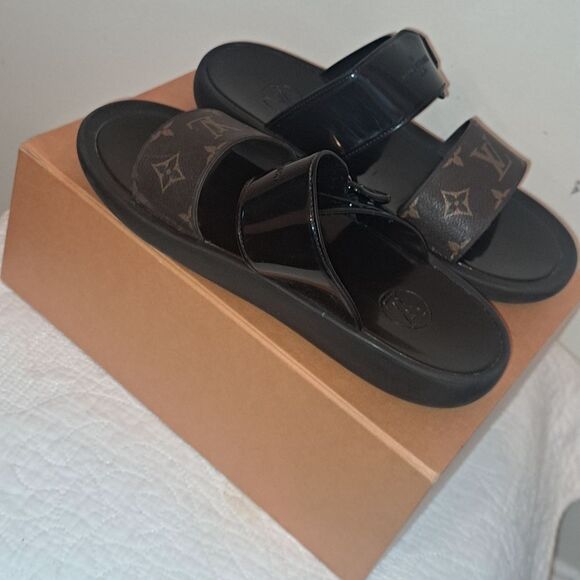 Louis Vuitton Sunbath Flat Mule Sandal Size 41 or US 9.5 - Picture 9 of 17